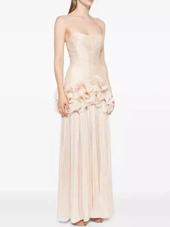 Robe de soirée longue abricot sans bretelles dos nu chic et semi-formelle