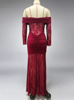 Robe de soirée longue bordeaux à épaules dénudées en dentelle manches longues style semi-formel sexy