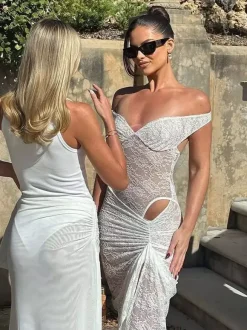 Robe de soirée longue marron café en dentelle épaules dénudées style semi-formel sexy