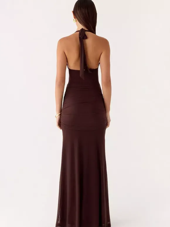 Robe de soirée longue marron café col en V sans manches sexy semi-formelle