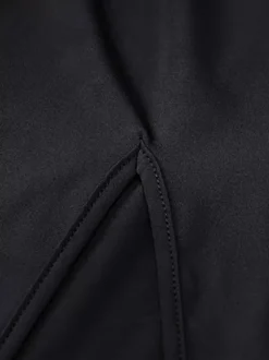 Robe de soirée longue noire à bretelles col en dentelle dos nu élégante et semi-formelle
