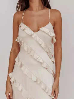 Robe de soirée longue rose à bretelles et volants au col sans manches style décontracté/semi-formel idéale pour l'été.