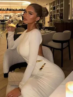 Robe de soirée maxi blanche à col rond et manches longues style semi-formel sexy