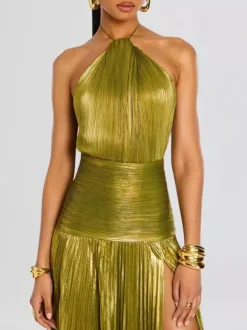 Robe de soirée maxi dorée sans manches et dos nu élégante et semi-formelle
