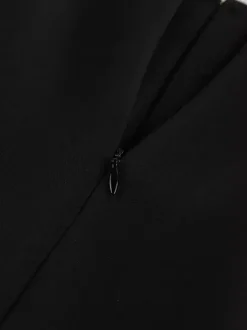 Robe de soirée maxi noire à col rond et boutons sans manches élégante et semi-formelle