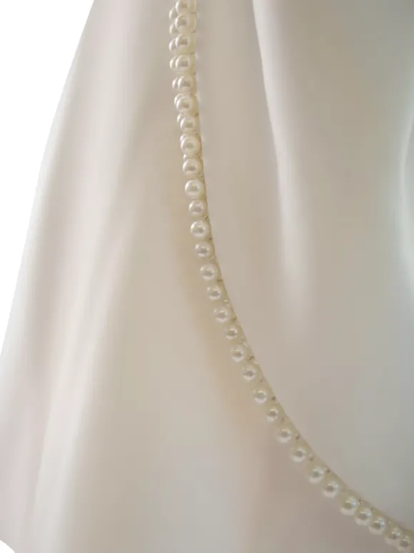 Robe de soirée mini blanche à col bijou et perles sans manches dos nu sexy et semi-formelle