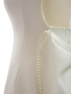 Robe de soirée mini blanche à col bijou et perles sans manches dos nu sexy et semi-formelle