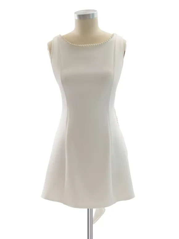 Robe de soirée mini blanche à col bijou et perles sans manches dos nu sexy et semi-formelle