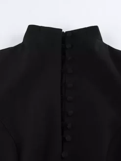 Robe de soirée mini élégante à col V poches boutonnées et coupe ajustée