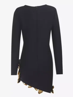 Robe de soirée mini noire à col rond et manches longues ornée de fleurs style semi-formel et sexy