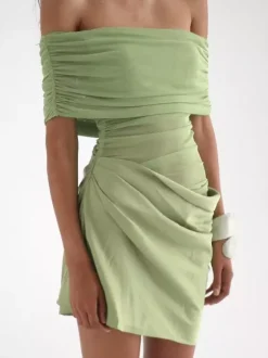 Robe de soirée mini verte sans bretelles plissée sans manches robe semi-formelle
