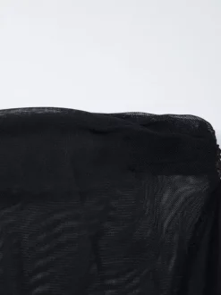 Robe de soirée noire à manches courtes et col montant