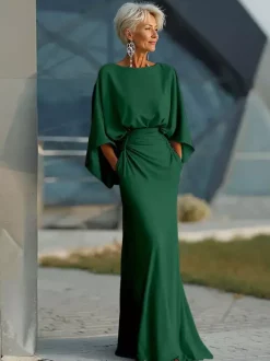 Robe de soirée pour la mère de la mariée col rond manches 3/4 robe de bal plissée avec traîne robe d'invitée pour un mariage