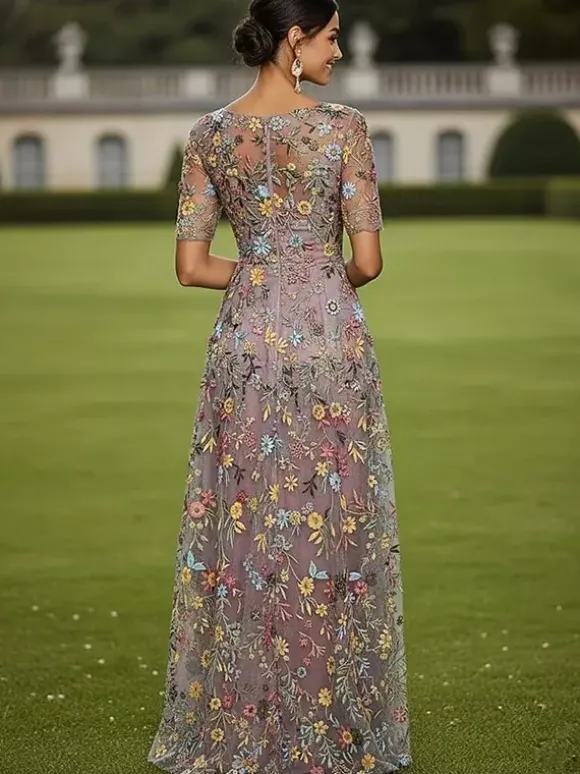 Robe de soirée pour la mère de la mariée col rond manches courtes coupe trapèze en dentelle idéale pour un mariage