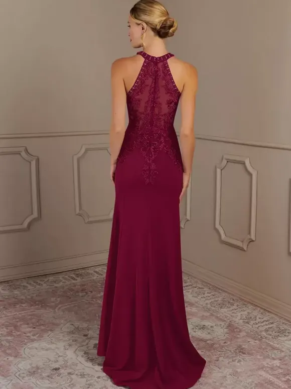 Robe de soirée pour mère de la mariée col licou sans manches sirène perlée avec traîne robes d'invitées pour mariage