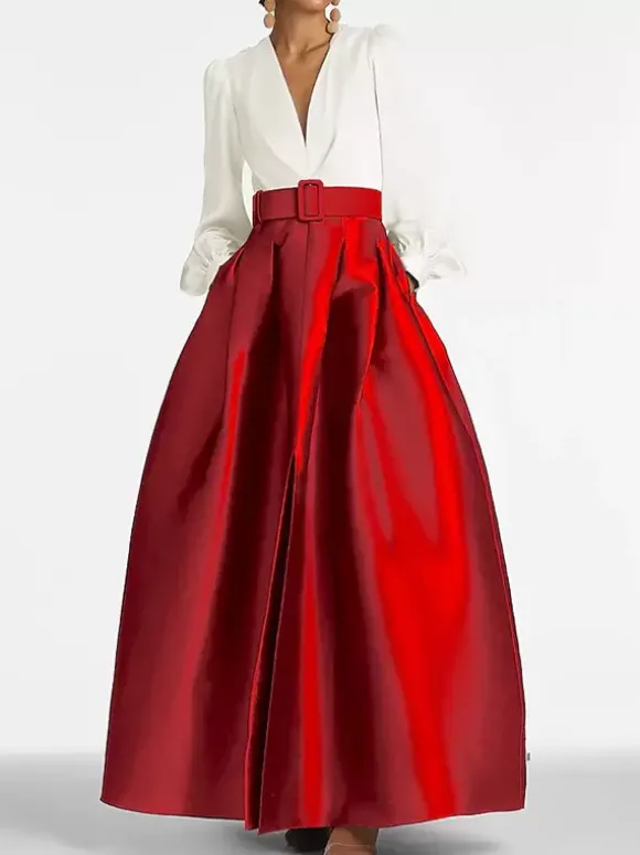 Robe de soirée princesse décolleté en V manches longues fermeture éclair ceinture en satin.