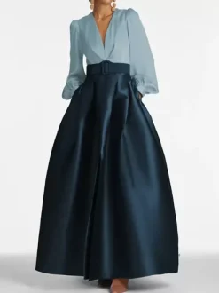 Robe de soirée princesse décolleté en V manches longues fermeture éclair ceinture en satin.