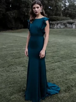 Robe de soirée sirène col en bijou avec traîne manches courtes dos nu volants tissu satiné robes de dîner formelles