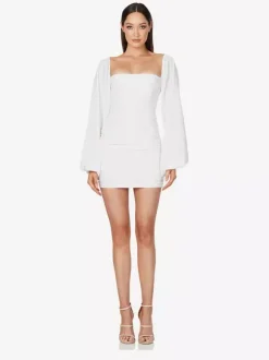 Robe de tous les jours Mini verte plissée à manches longues col carré satin brillant épaules dénudées froncée coupe ajustée robe de soirée