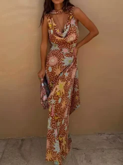 Robe de vacances maxi dos nu sans manches à imprimé floral et col bénitier marron chic