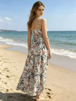 Robe de vacances maxi dos nu plissée sans manches bretelles col chic bleu ciel
