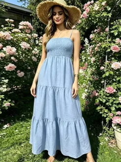 Robe de vacances maxi dos nu plissée sans manches bretelles col chic bleu ciel