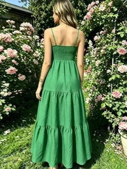 Robe de vacances maxi dos nu plissée sans manches bretelles col chic bleu ciel