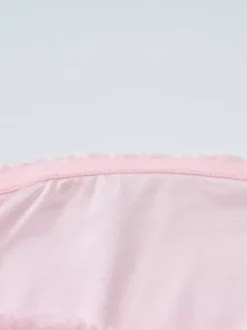 Robe de vacances sans bretelles à volants froncés et fente robe moulante midi pour la plage