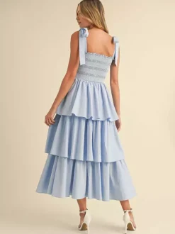 Robe d'été à volants et smocks pour femme - Robe longue trapèze à bretelles nouées style bohème - Idéale pour une fête d'été à la plage 2026