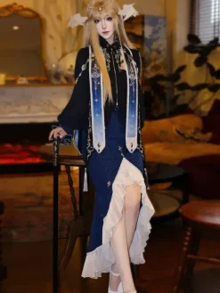 Robe Gothic Lolita à volants bleu marine foncé élégante haut victorien style astrologue cape et jupe sirène ensemble deux pièces