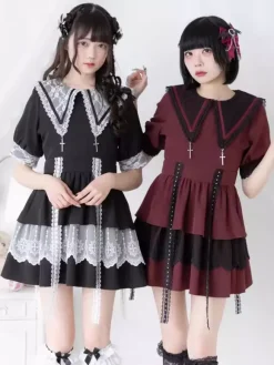 Robe gothique Lolita de style japonais en dentelle épissée col marin manches courtes coupe ajustée