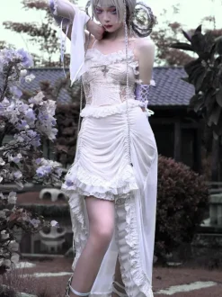 Robe gothique Lolita JSK Punk sans manches  volants en dentelle  motif croisé  jupe pull Lolita blanche