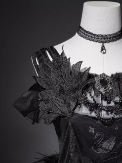 Robe gothique Lolita noire à traîne cygne sans bretelles avec tour de cou et accessoires pour la tête
