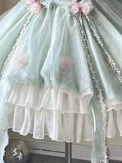 Robe Lolita douce sans manches à fleurs ras du cou vert clair avec traîne