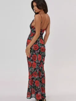 Robe longue à bretelles spaghetti imprimée de roses rouges pour femme style romantique