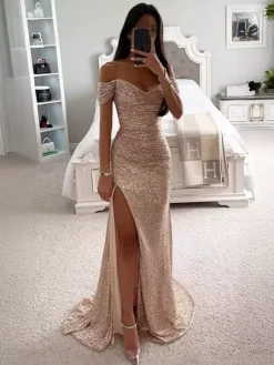 Robe longue à sequins épaules dénudées et fente haute idéale pour les événements formels 2026