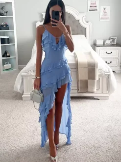 Robe longue à volants asymétrique pour invitée de mariage - Robe de cocktail sexy bleu ciel clair à col en V et superpositions - Été 2026