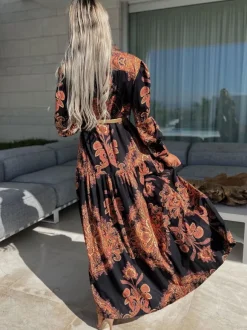 Robe longue baroque à imprimé volutes col en V manches lanternes et fente haute - Idéale pour les invités aux mariages de printemps 2026