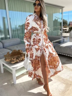 Robe longue baroque à imprimé volutes col en V manches lanternes et fente haute - Idéale pour les invités aux mariages de printemps 2026