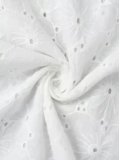 Robe longue brodée à 艙illets pour femme - Kaftan bohème blanc à col en V et ourlet à volants oversize - Vacances d'été à la plage 2026