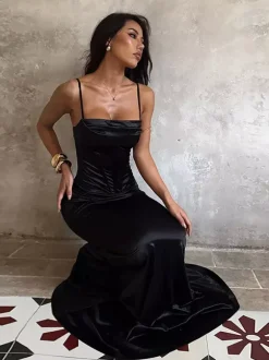 Robe longue corset à fines bretelles pour femme - Robe moulante noire élégante - Idéale pour une soirée de mariage printanière 2026