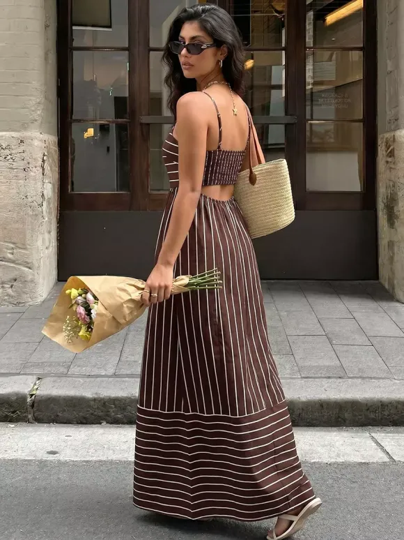 Robe longue de vacances à rayures débardeur maxi col carré dos élastiqué coupe ample et fluide robe d'été