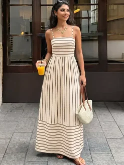 Robe longue de vacances à rayures débardeur maxi col carré dos élastiqué coupe ample et fluide robe d'été