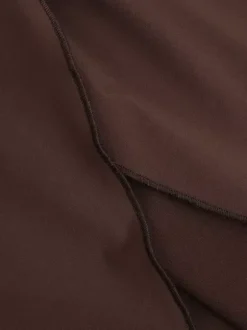 Robe longue dos nu à col V plongeant pour femme - Robe moulante marron à fronces et dos nu - Soirée d'été 2026