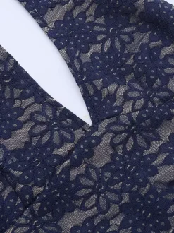 Robe longue dos nu bleu marine à col halter pour femme - Robe asymétrique en dentelle patchwork - Robe moulante sexy idéale pour une soirée d'anniversaire d'été 2026