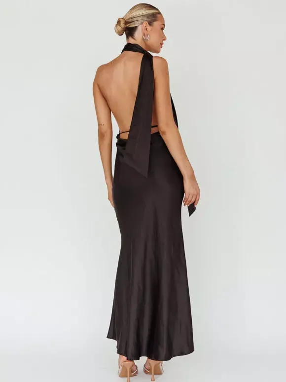 Robe longue dos nu en satin pour femme - Élégante robe sirène dos nu à décolleté plongeant et foulard - Invitée à un mariage d'été 2026
