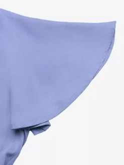 Robe longue d'été décontractée à manches courtes et volants col en V et bordure en dentelle bleu clair.