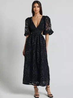 Robe longue en dentelle ajourée pour femme - Décolleté en V profond manches bouffantes coupe trapèze - Robe de bal - Invitée à un mariage d'été 2026