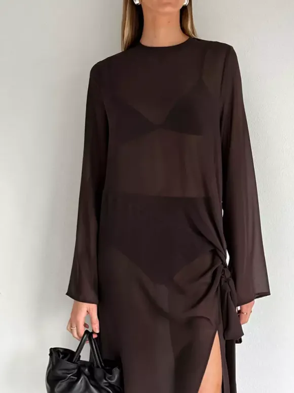 Robe longue en maille transparente à manches longues et fente latérale style cache-maillot pour femme 2026