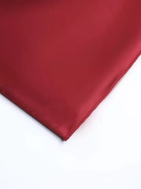 Robe longue en satin à épaules dénudées pour femme - Robe élégante rouge bordeaux à fente haute et fronces - Tenue idéale pour les invités aux mariages de printemps 2026
